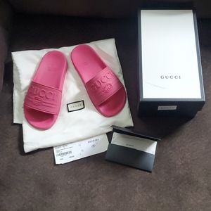 Kids Gucci slides